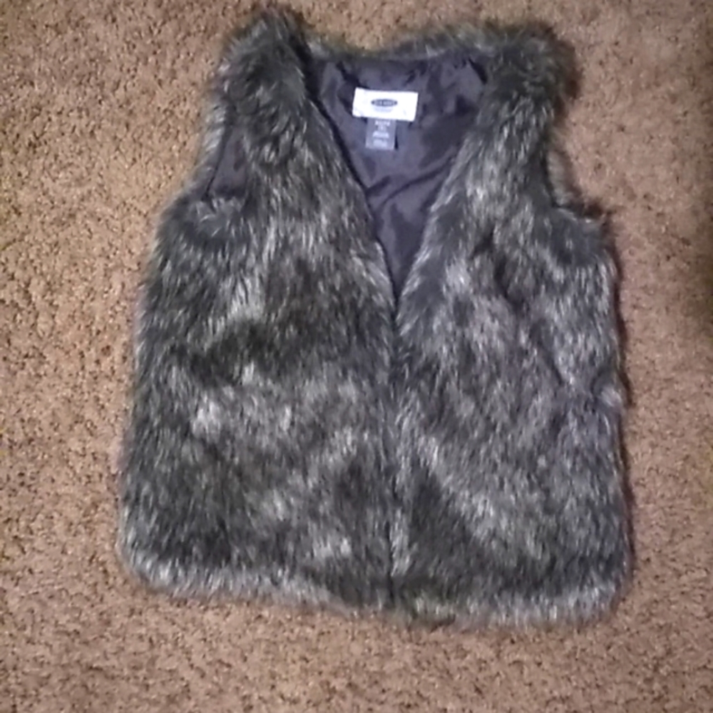 Old Navy Kids faux fur vest size XS (5)